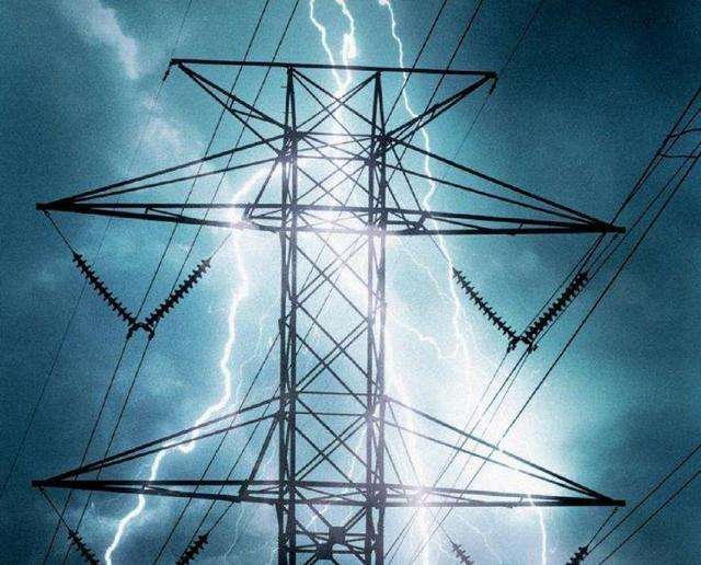 尊龙凯时人生就是搏电缆分享要闻：雨天电线短路，小羊险成“烤全羊”