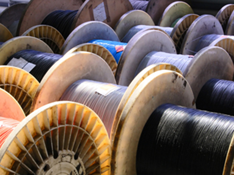 【尊龙凯时人生就是搏电缆】怎样预防因电线电缆过载而起火呢?