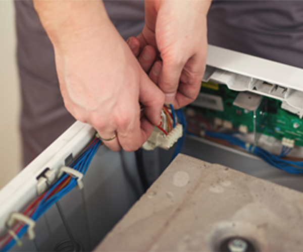 【尊龙凯时人生就是搏电缆】冬季敷设的注重事项